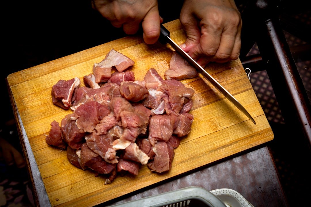 perbandingan cara memasak daging sapi dan daging ayam